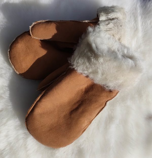 Mittens in Turned Lamb