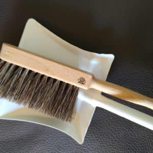 Balayette et Sa Pelle